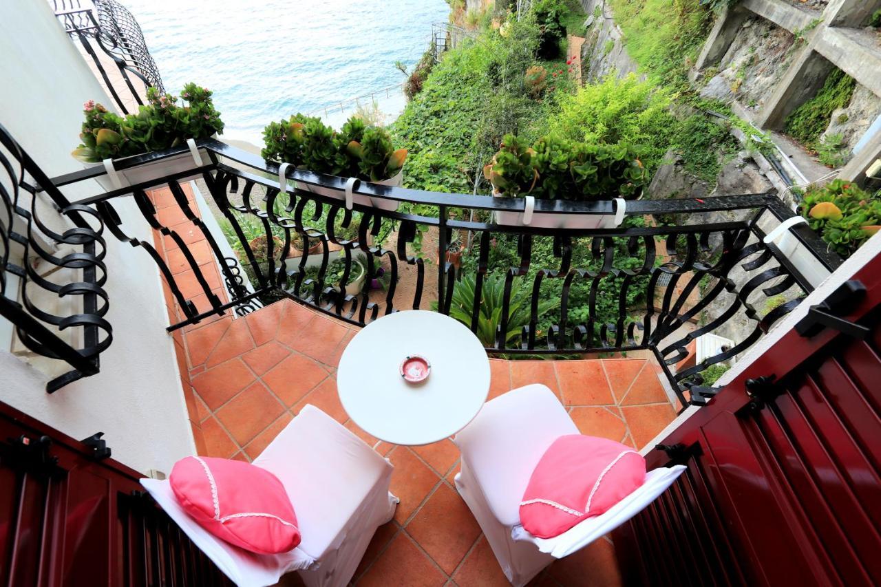 Due Relais - Panoramic Sea View Suites Виетри Экстерьер фото