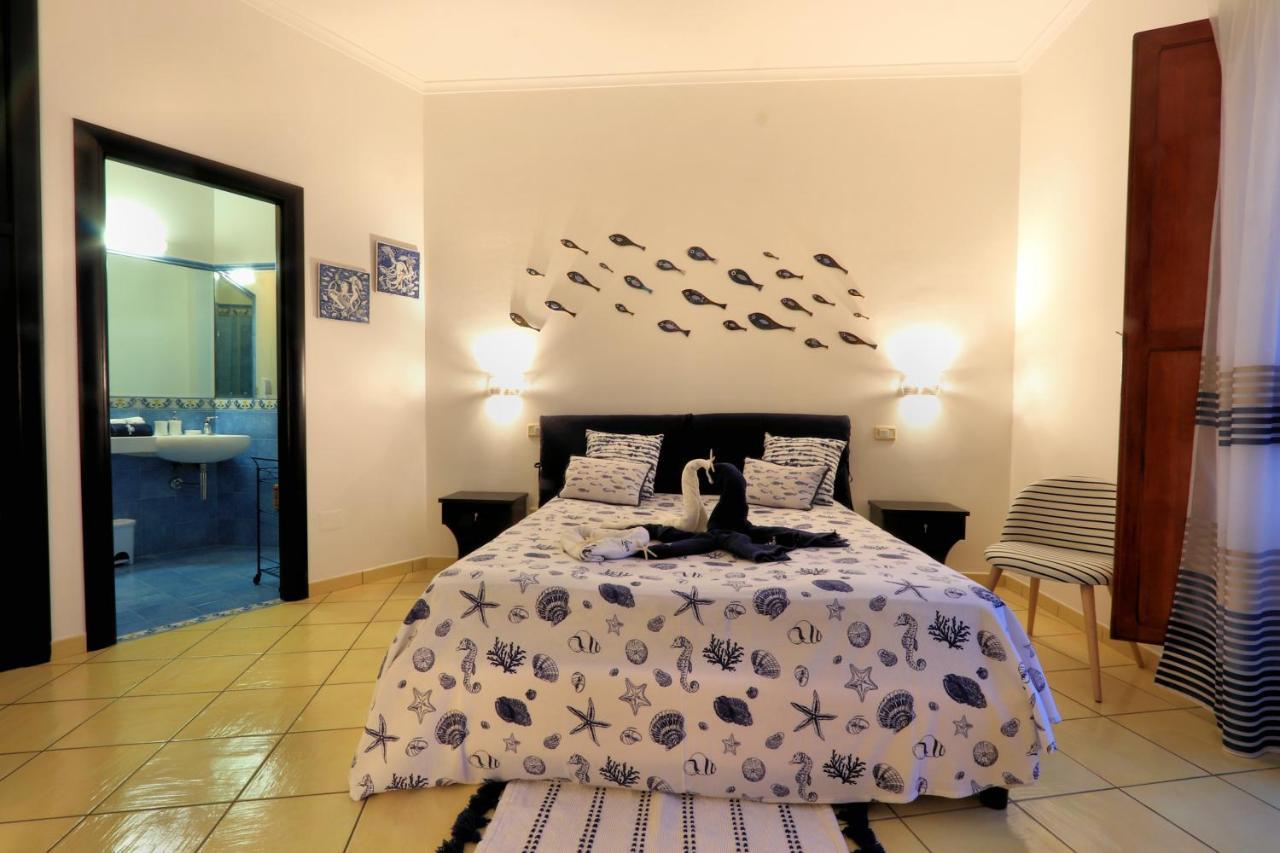 Due Relais - Panoramic Sea View Suites Виетри Экстерьер фото