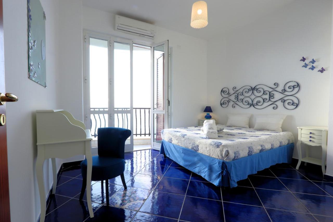 Due Relais - Panoramic Sea View Suites Виетри Экстерьер фото