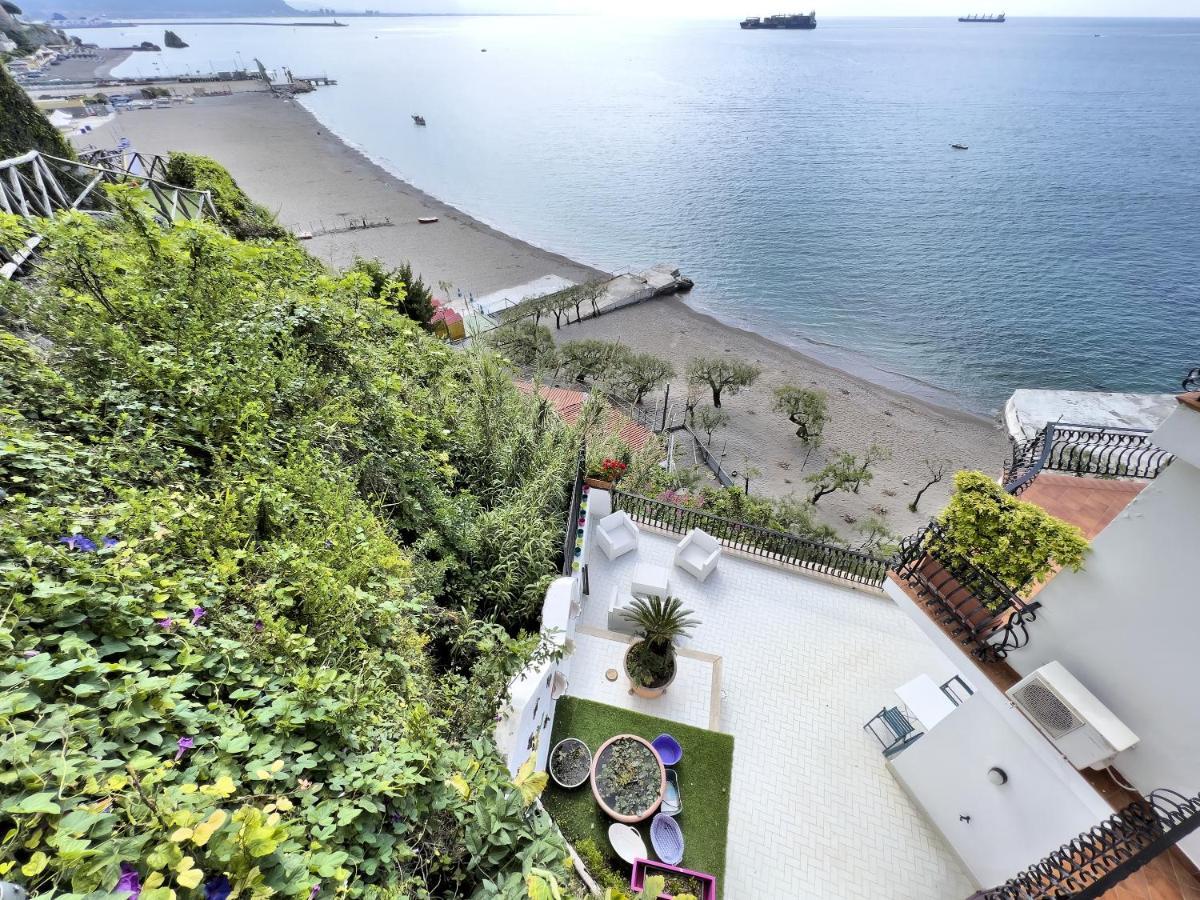 Due Relais - Panoramic Sea View Suites Виетри Экстерьер фото