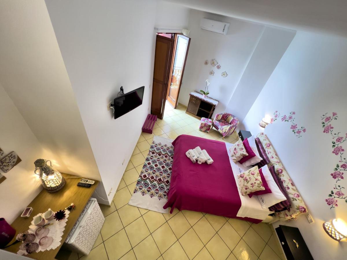 Due Relais - Panoramic Sea View Suites Виетри Экстерьер фото